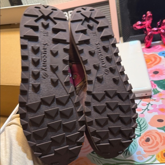 Saucony Jazz Brown and Pink Sneakers - Picture 4 of 6